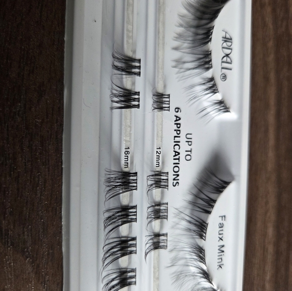 KISS Wisps New & Ardell Faux Mink - Picture 5 of 7